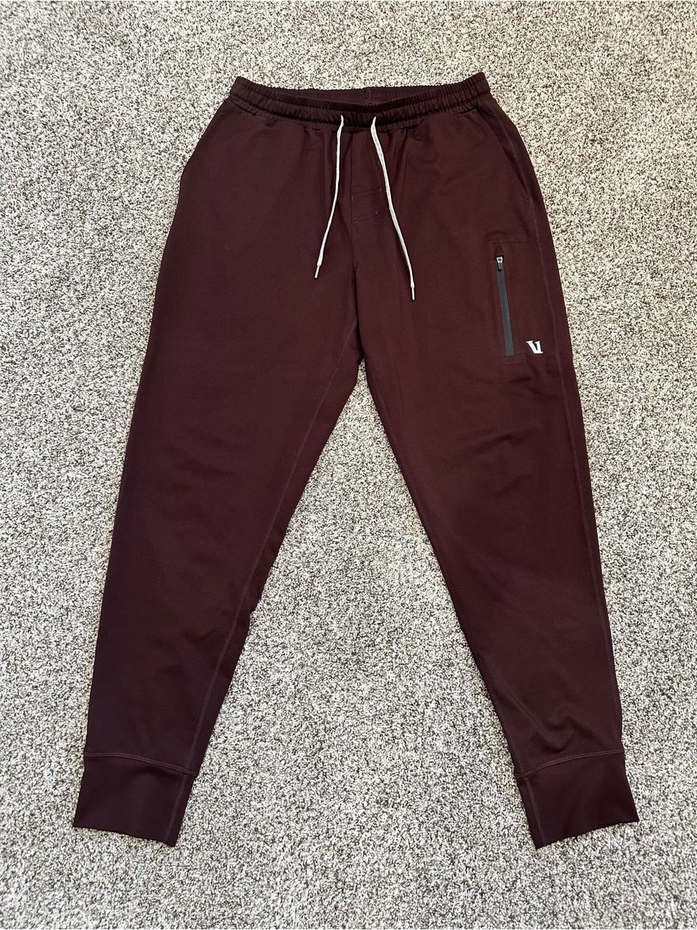 Vuori Sunday Performance Joggers Burgundy Oxblood Men’s Medium